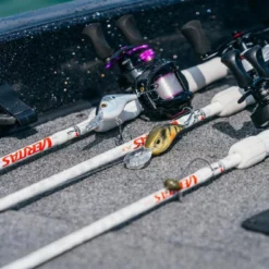 Abu Garcia Veritas Winch Baitcasting Rod 18 Abu Garcia Veritas Winch Baitcasting Rod -Daiwa Store ABU CASTING ROD VERITAS PLX WINCH LIFESTYLE 2020 001