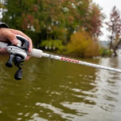 Abu Garcia Veritas Winch Baitcasting Rod 19 Abu Garcia Veritas Winch Baitcasting Rod -Daiwa Store ABU CASTING ROD VERITAS PLX WINCH LIFESTYLE 2020 003