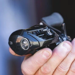 Daiwa Tatula SV70 Baitcasting Reel 8 Daiwa Tatula SV70 Baitcasting Reel -Daiwa Store lifestyle2